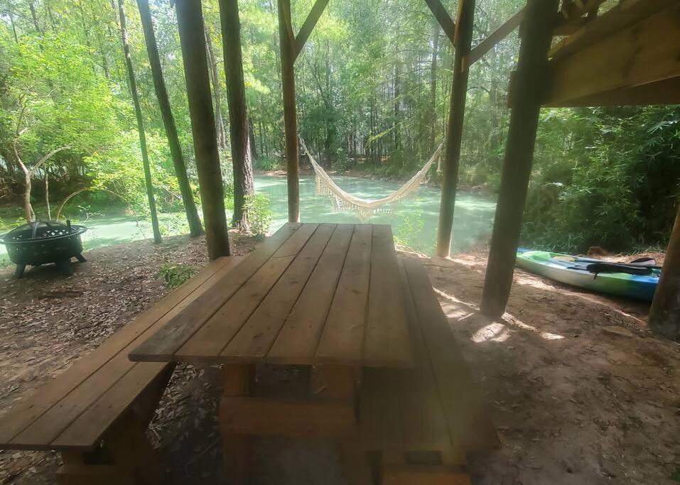 Waterfront Treehouse In A Magical Forest ウォーラー郡  エクステリア 写真